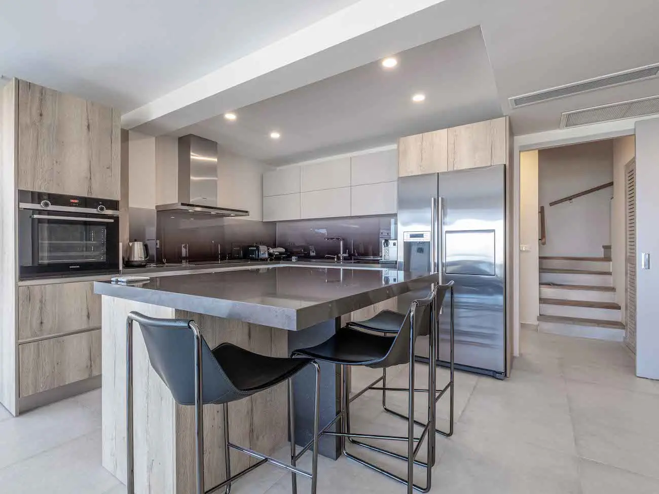 Modern kitchen